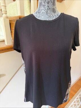 Simply Vera Vera Wang Black Short-Sleeve Top with Patterned Side and back panel